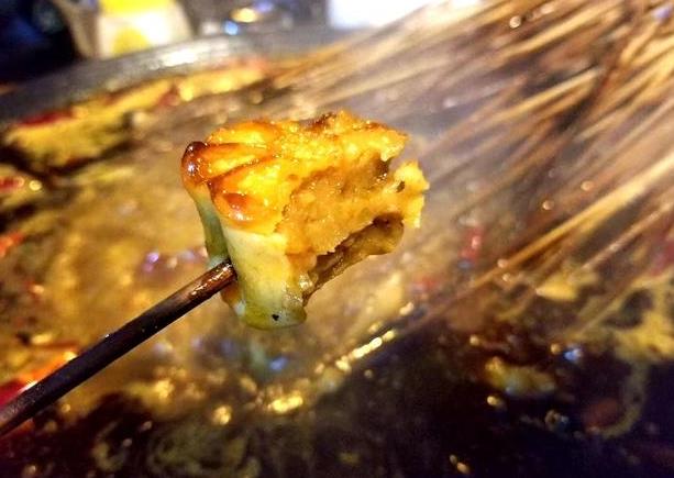 火鍋串串香月餅，別有一番驚異滋味，值得嘗試