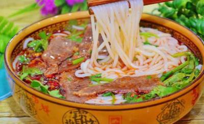 小吃培訓(xùn)在哪里學(xué)最好？學(xué)習(xí)羊肉粉技術(shù)培訓(xùn)